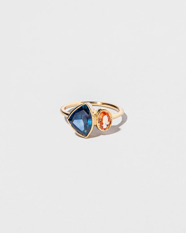 Malawian Sapphire & Peach Sapphire Line Cluster Ring front facing