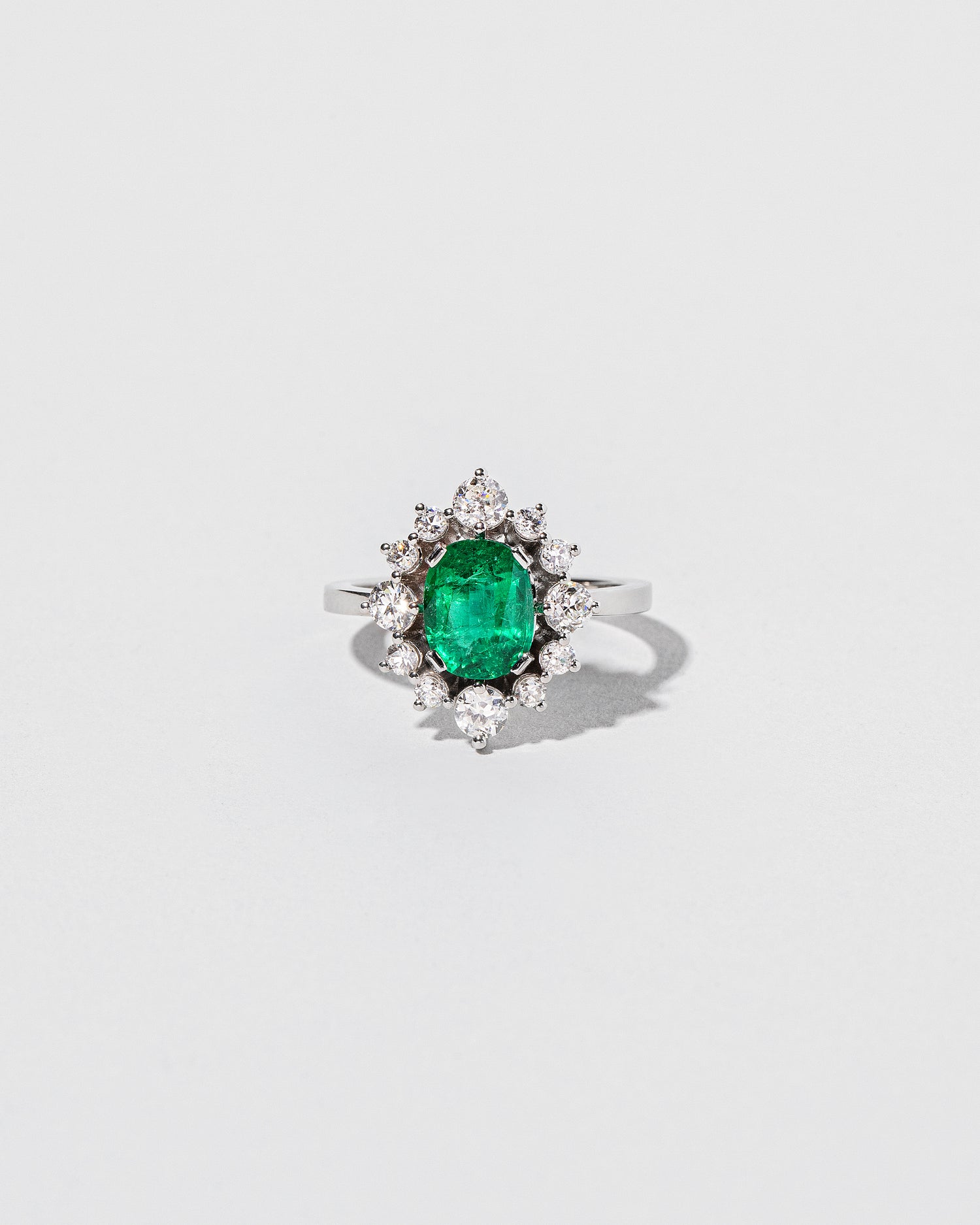 Emerald Snowflake Ring front facing