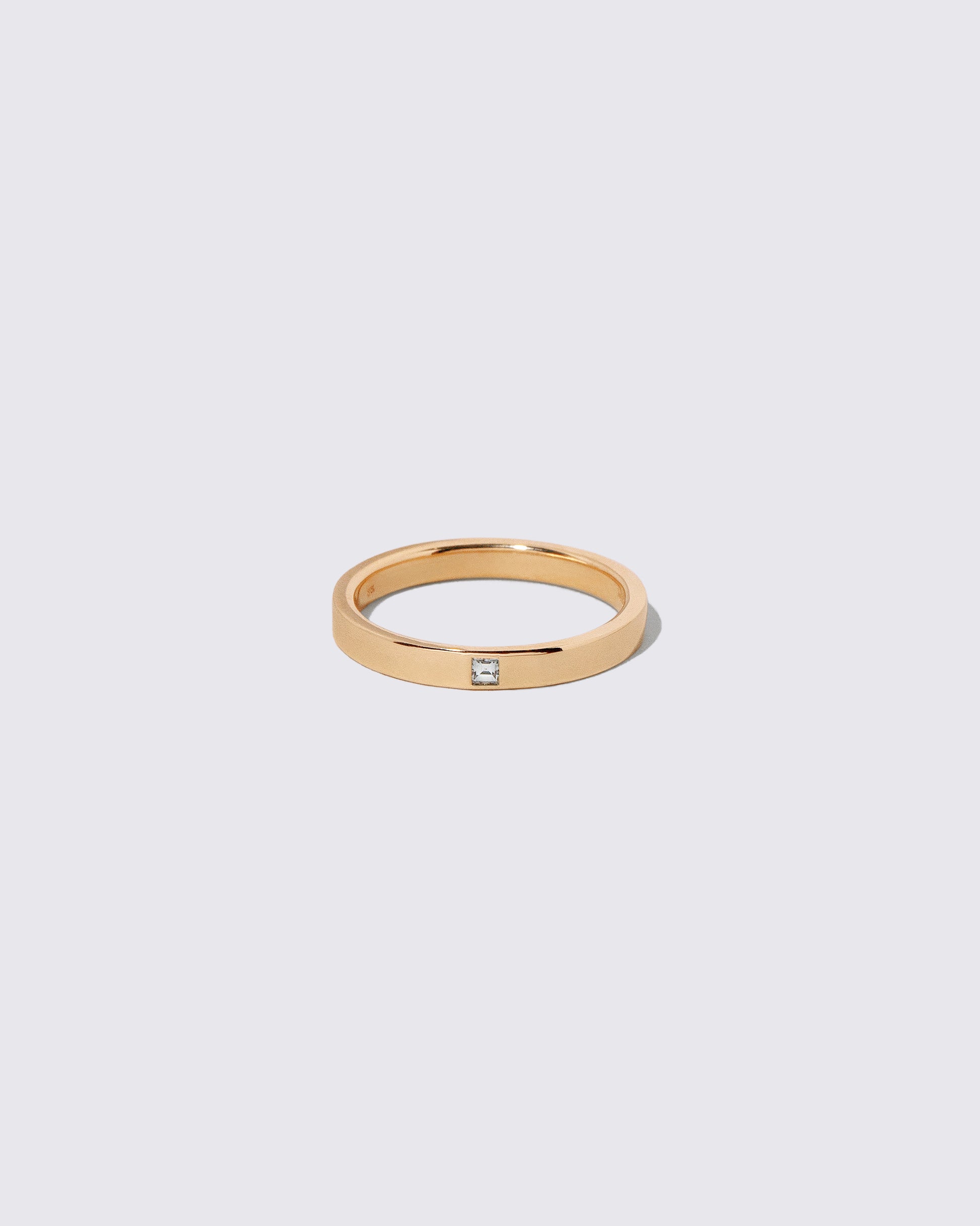 Gold Diamond 3mm Square Cut Piet Band on light color background.