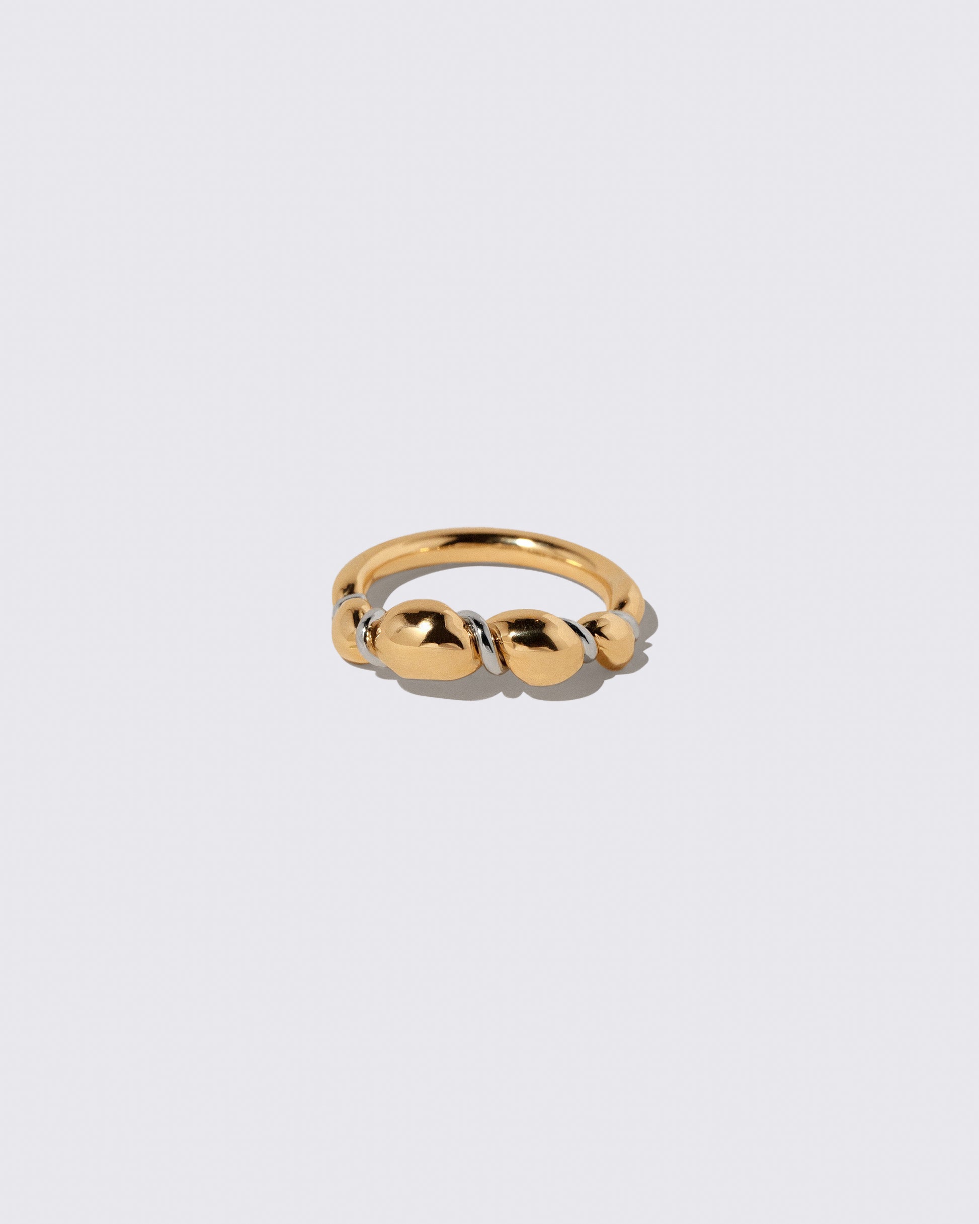 Two Tone Bind Band on light color background.