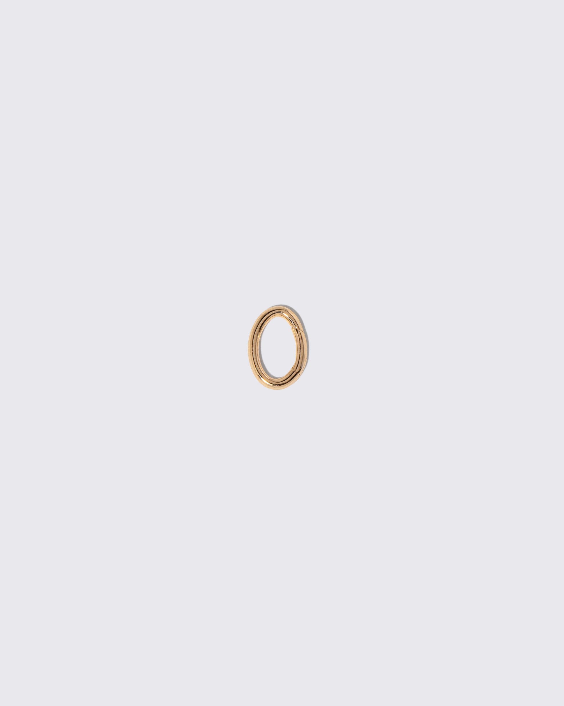 Long Oval Openable Link on light color background.