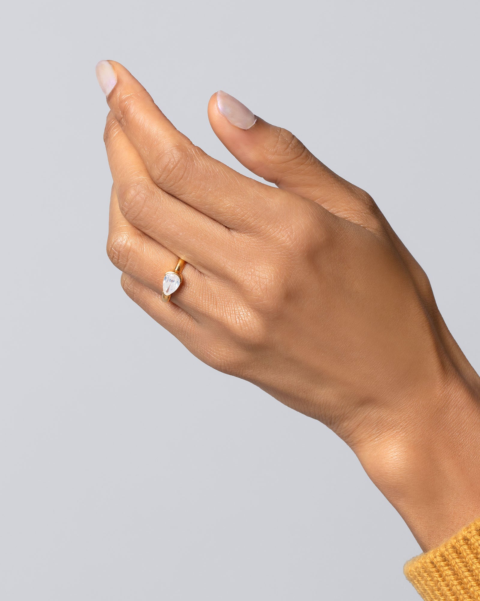 Effervescence Ring on model.