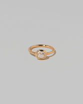 Gusher Diamond Ring 018 on light color background.