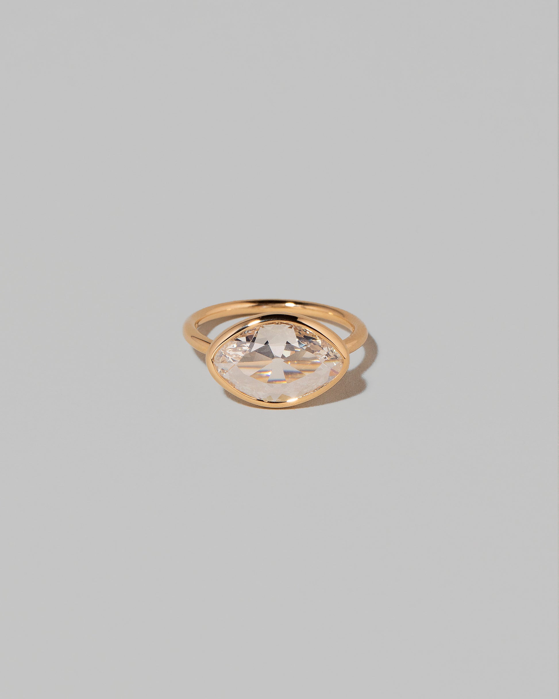 Gusher Diamond Ring 007 on light color background.