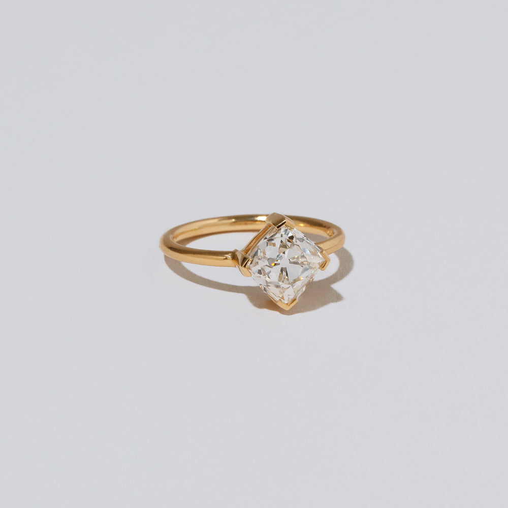 product_details::Closeup details of the Sauté Ring on light color background.