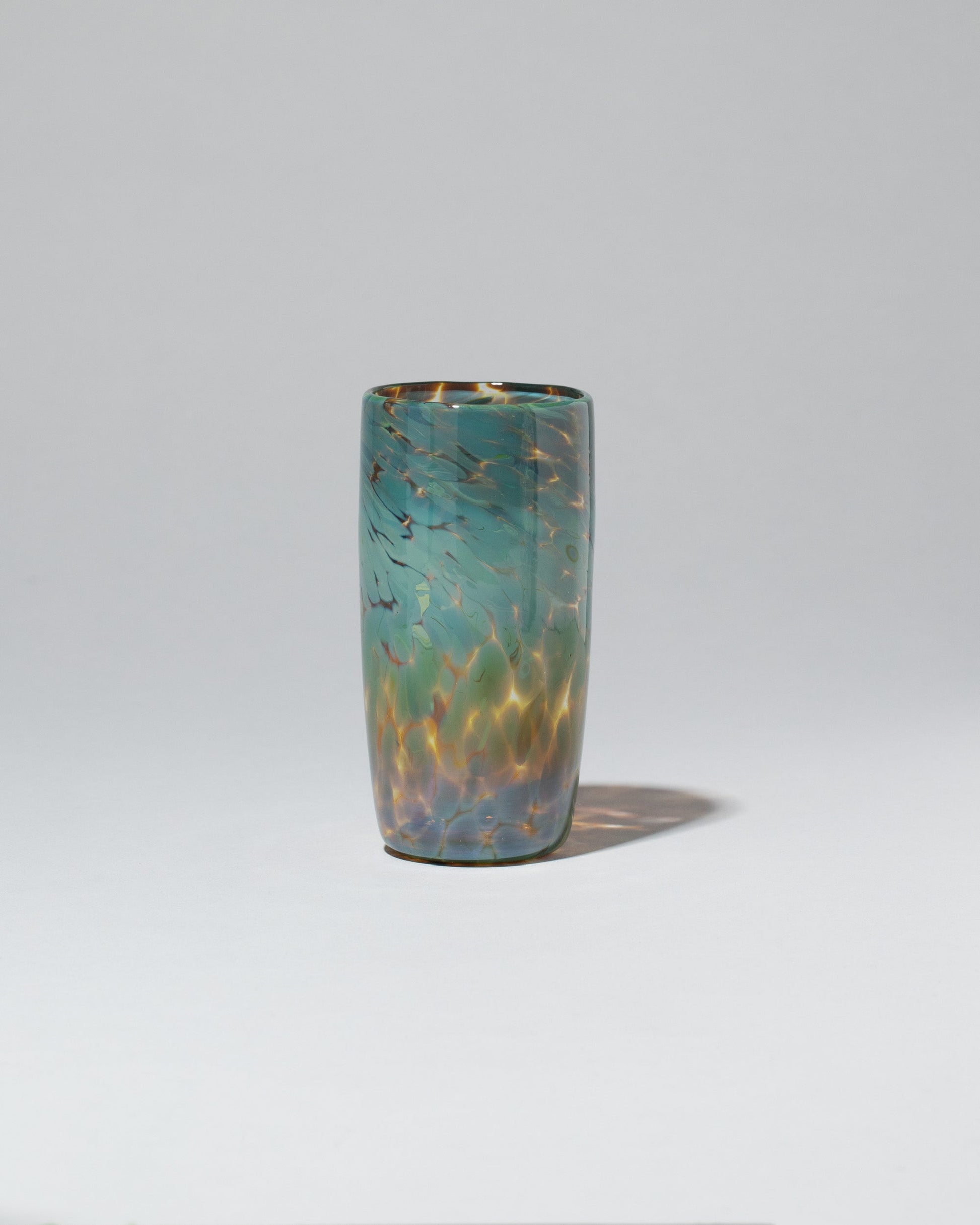 Sirius Glassworks Seascape Tumbler on light color background.