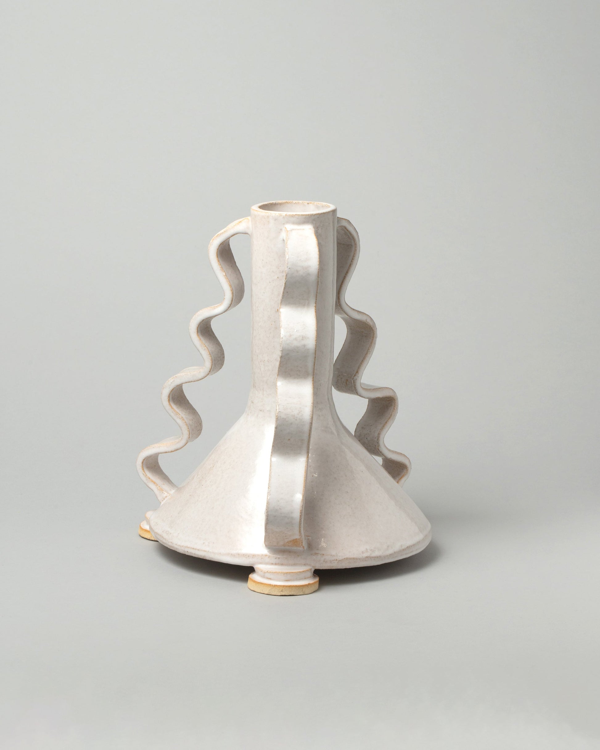 Morgan Peck Pearl Swoop Vase on light color background.