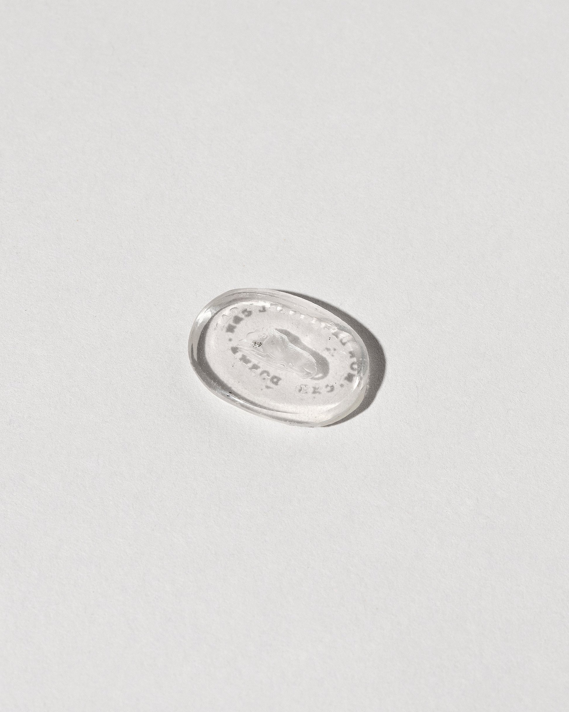  Peace Intaglio Seal on light color background.