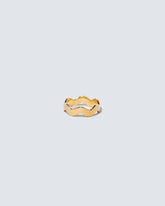 Gold 4mm Ripple Band on light color background.