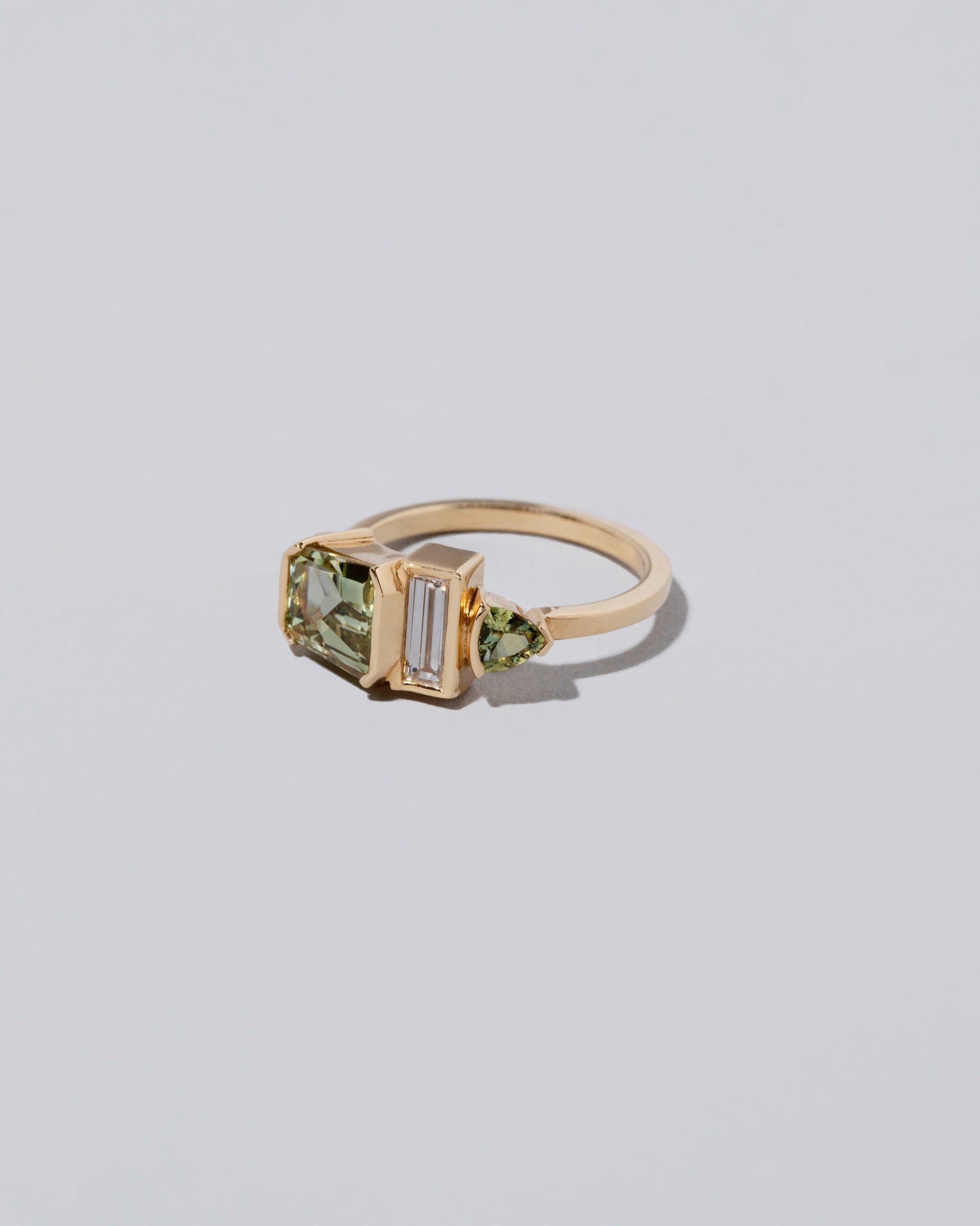 Product photo of Dutch Ring on light color background