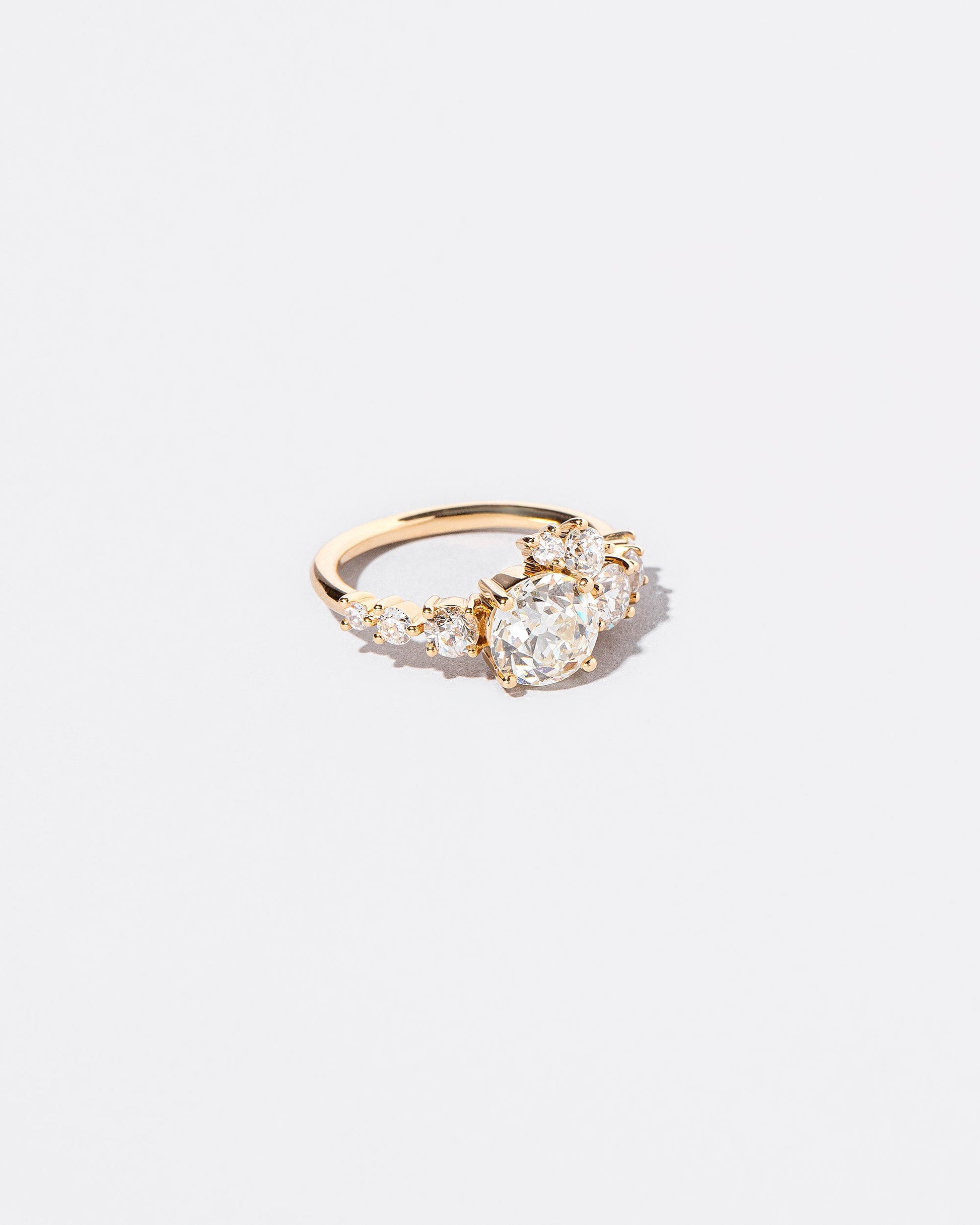  Super Luna Ring - White Diamond on light color background.