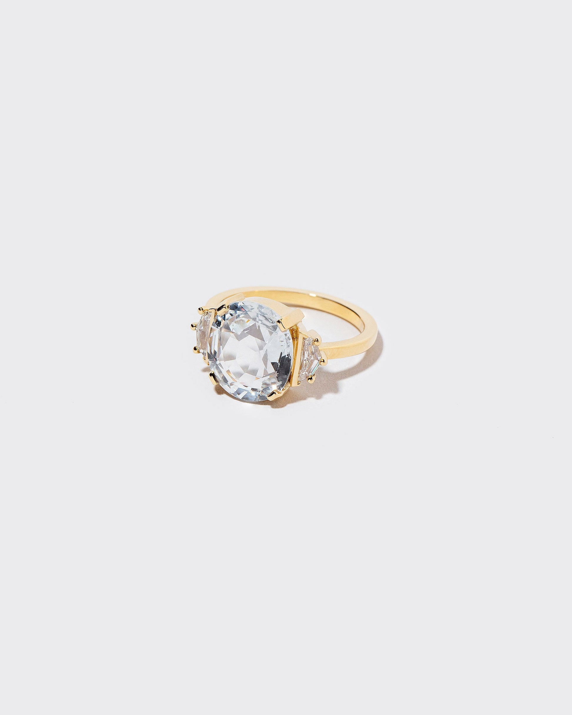 Argent Ring on light color background.