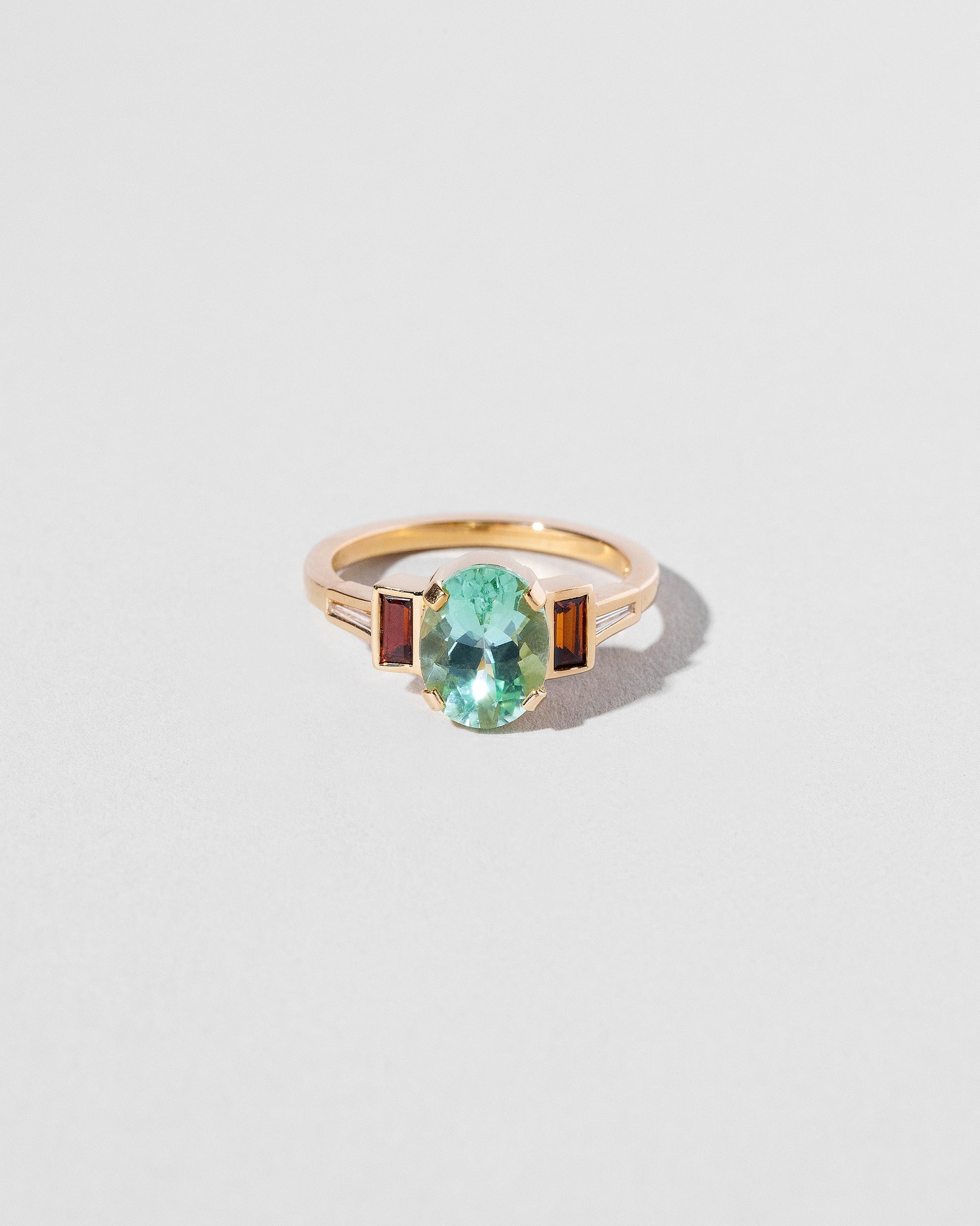  Thea Ring on light color background.