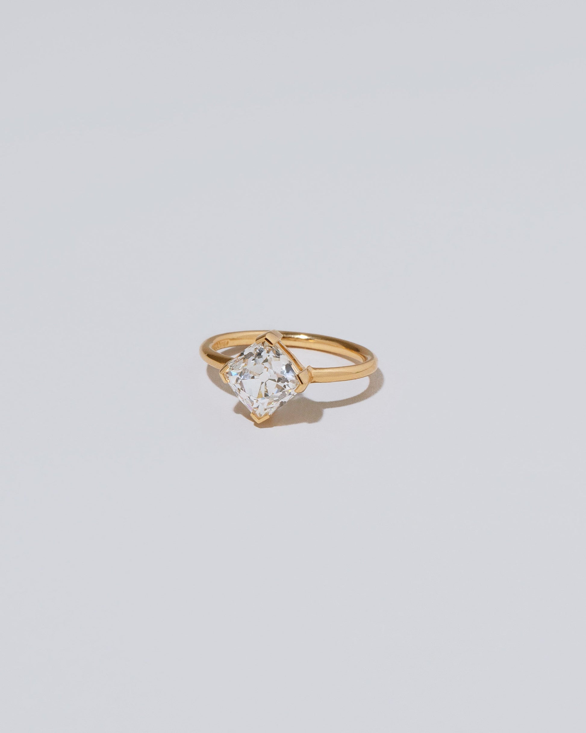 View from the side of the Sauté Ring on light color background.