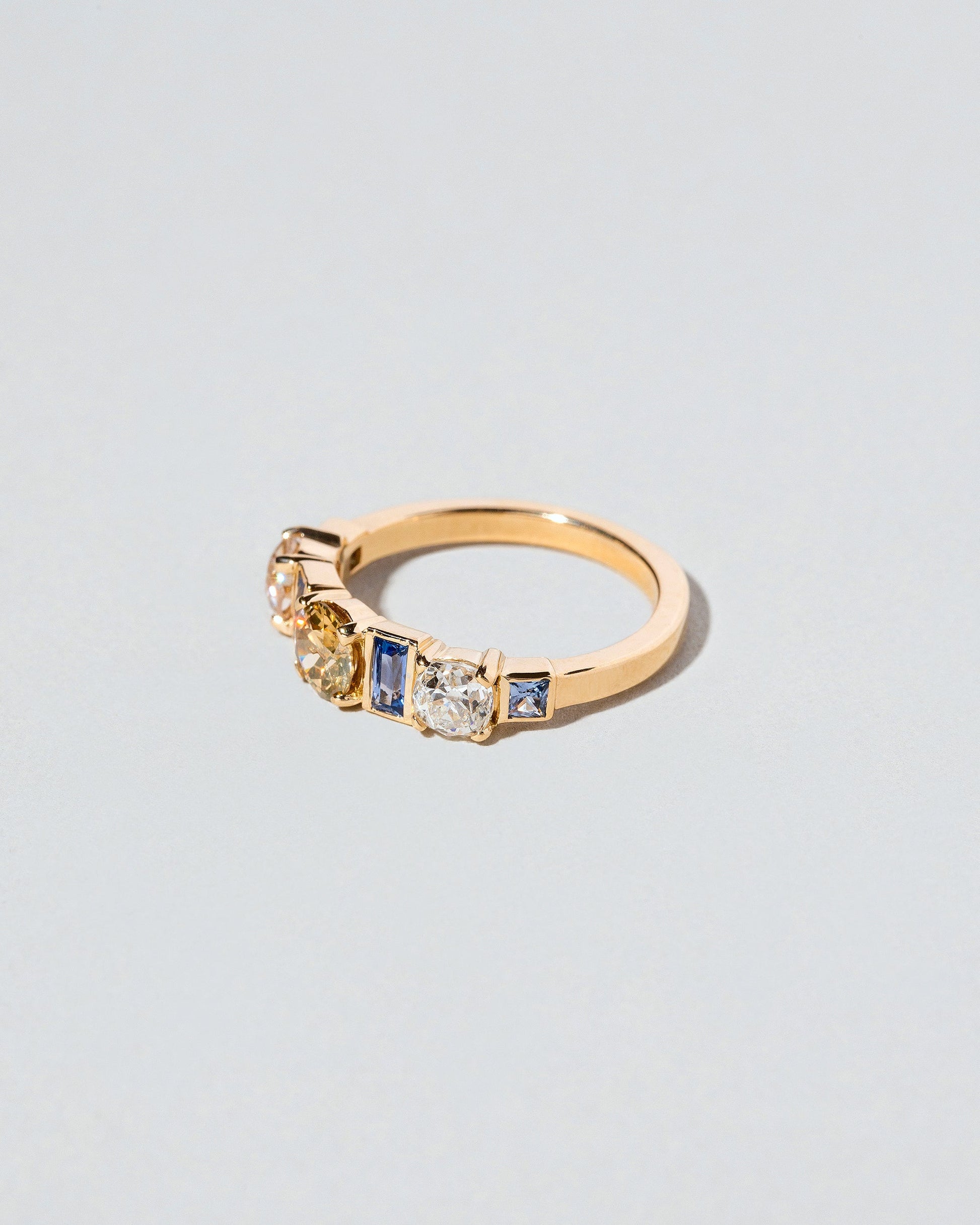  Morant Ring on light color background.