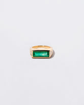 Figure Ring on light color background.