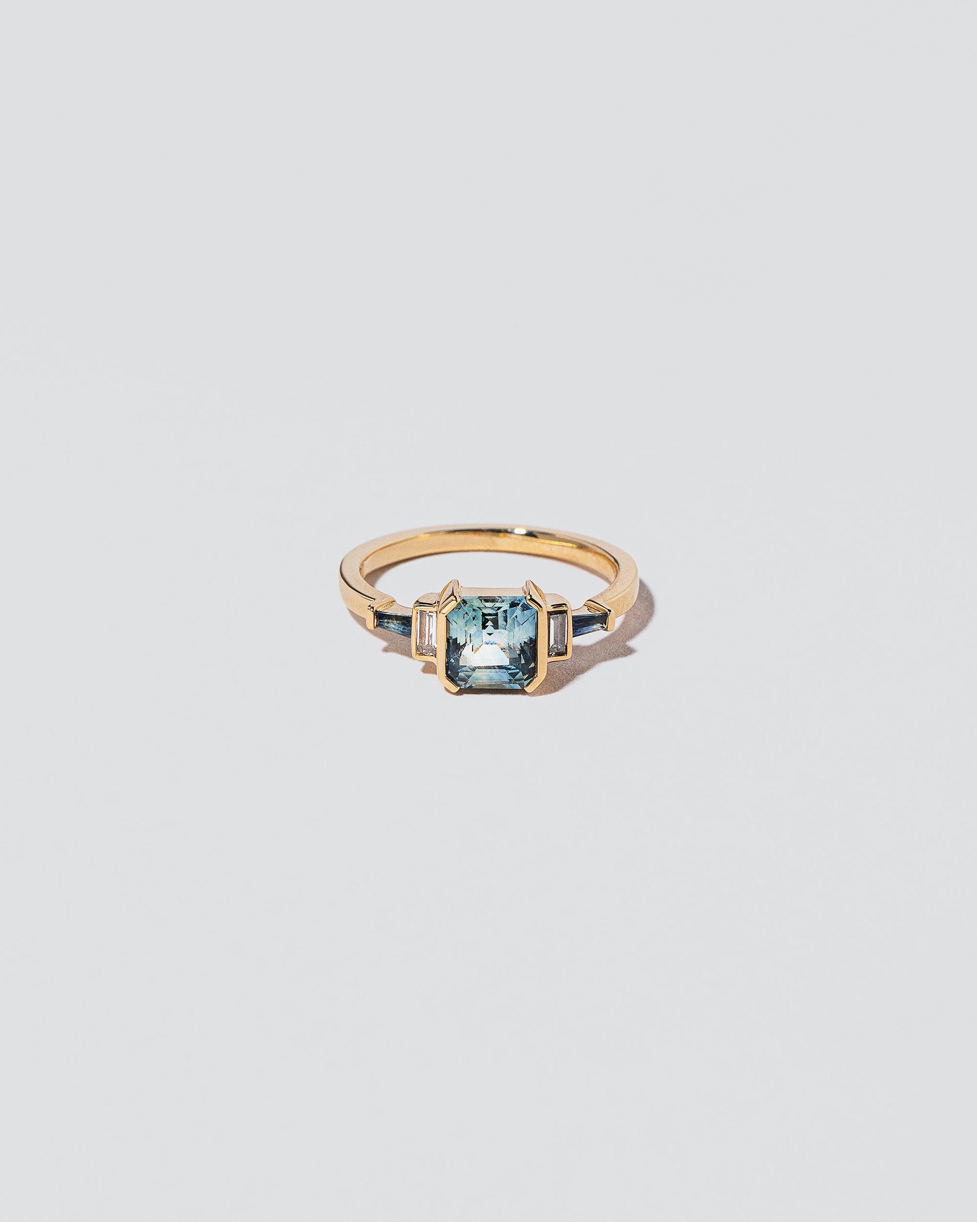  Cryo Ring on light color background.