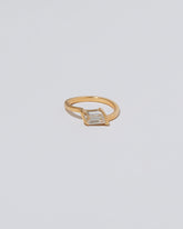 Chassé Ring on light color background.