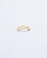  Right Slump Band - Pavé on light color background.