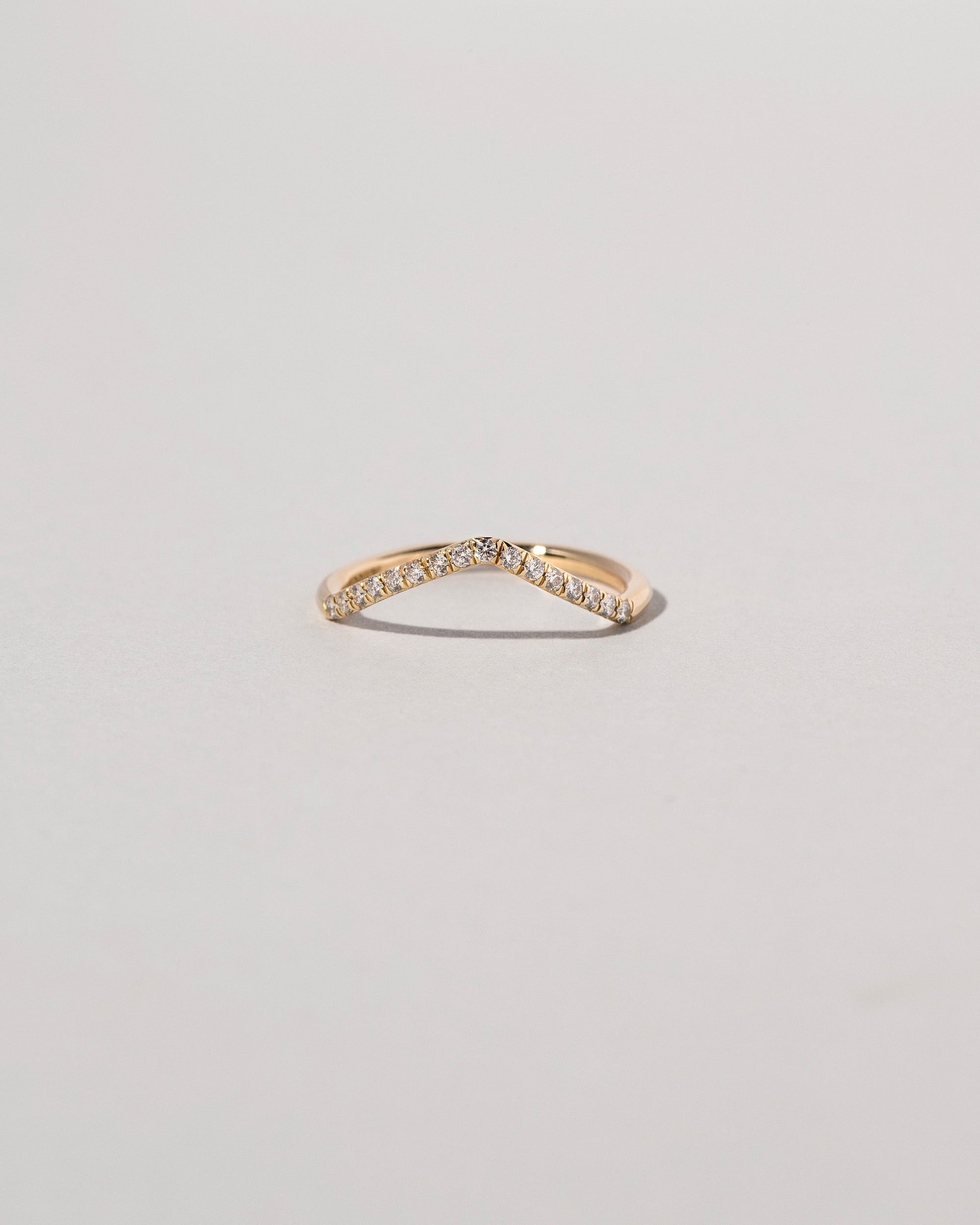  Luna Peak Band - Pavé on light color background