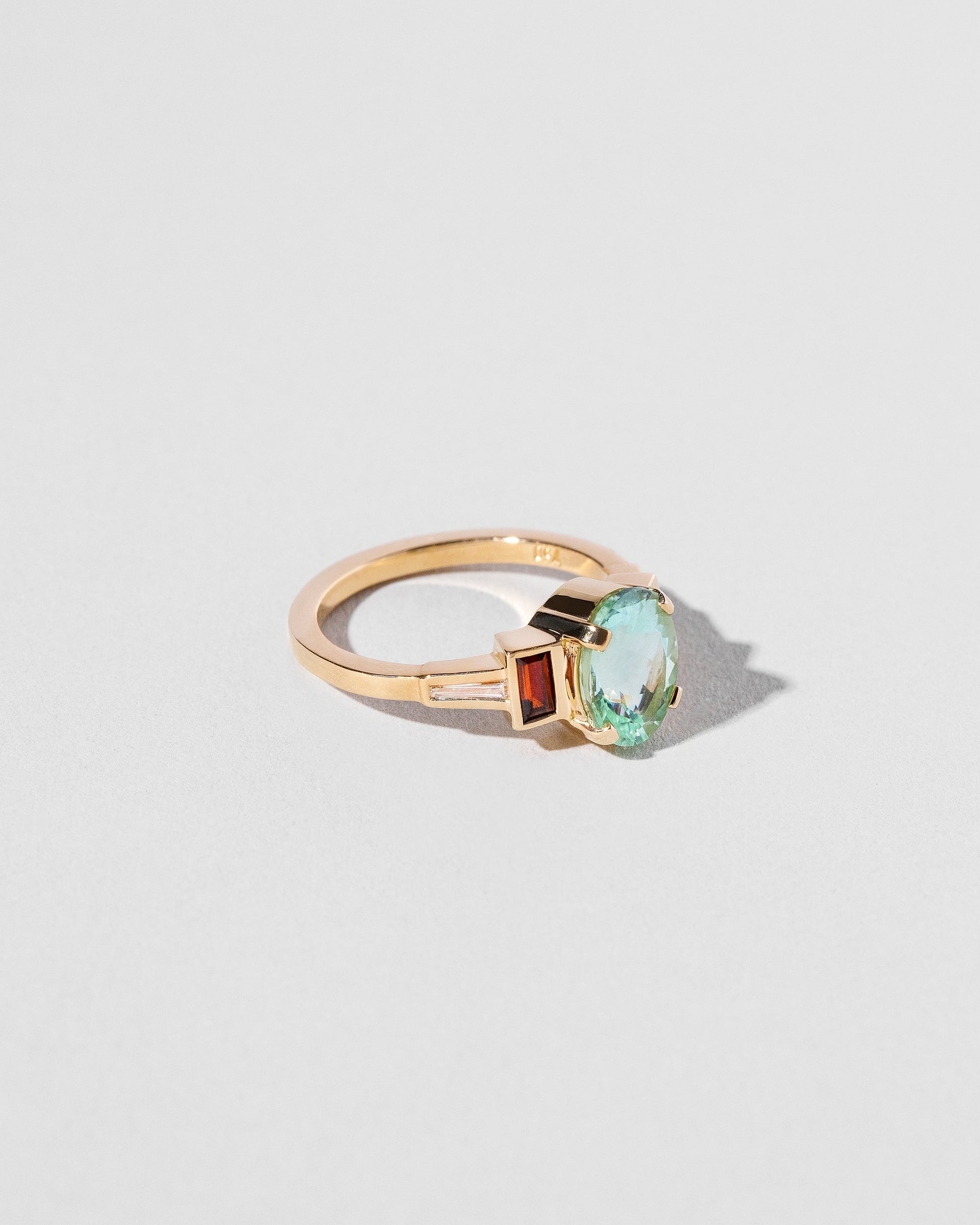  Thea Ring on light color background.